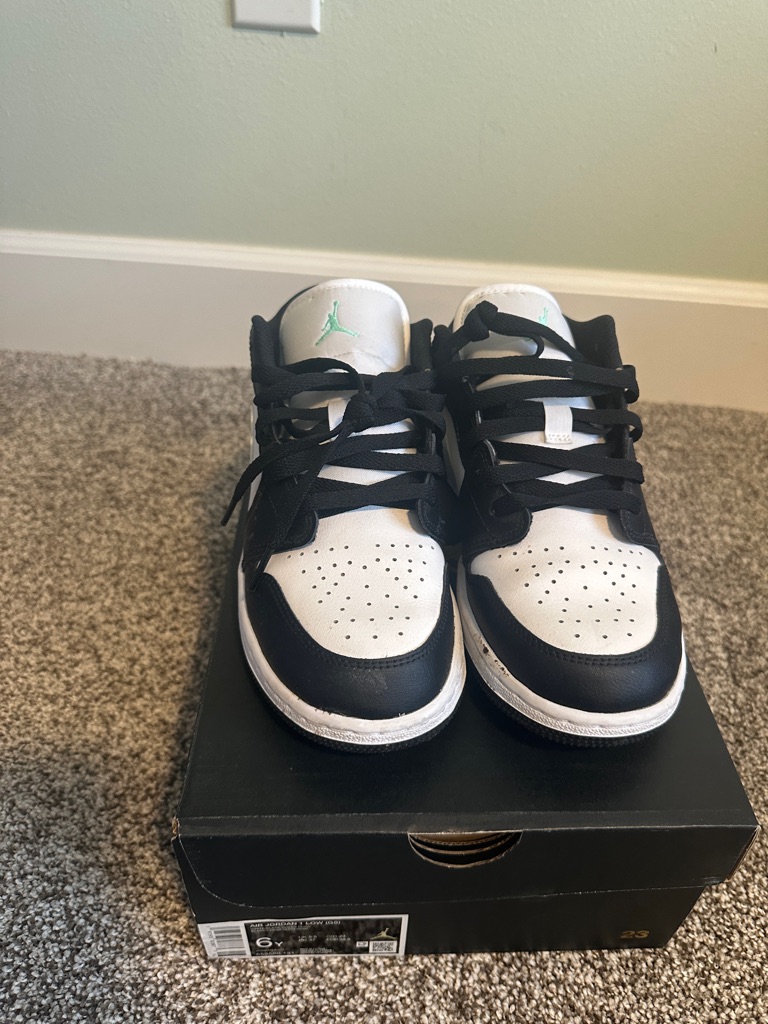 Air Jordan 1 Low